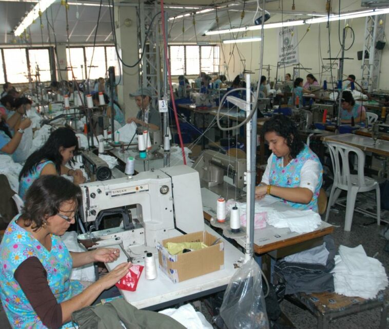 Continúa en aumento la ocupación laboral de mujeres en Colombia