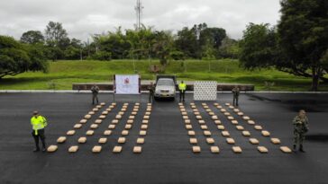 Ejército y Policía incautan más de media tonelada de estupefacientes en carreteras del Huila