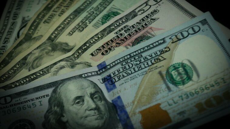 El dólar se desploma este martes 31 de mayo: cae $ 136
