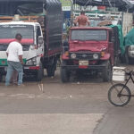En Montería camionetas fueron marcadas con “AGC”