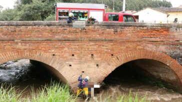 En Pasto volvieron a encontrar otro cuerpo sin vida, estaba en el río y bomberos los rescataron