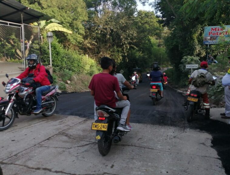 En tiempo récord fue  pavimentado tramo vial El Caguán – La Ulloa