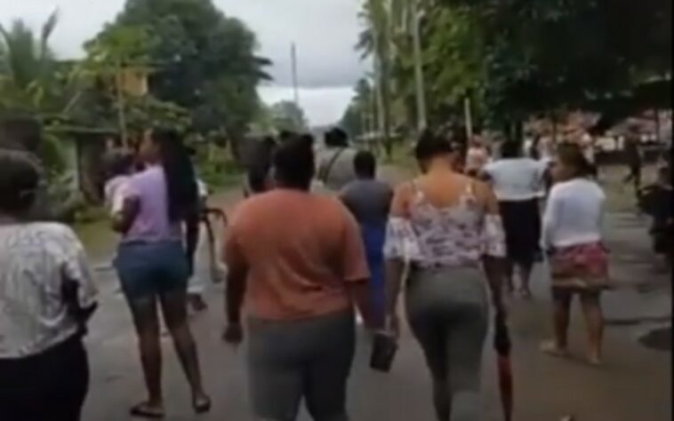 Habitantes del Municipio de Juradó – Chocó, realizan jornada de protestan por la falta de docentes en la I.E. San Roque.