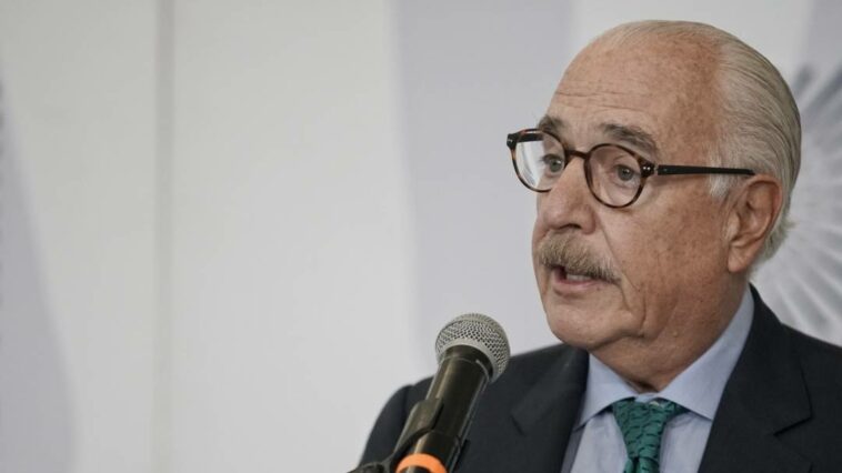 “La invitación a mi casa sigue en pie”: expresidente Pastrana a Petro