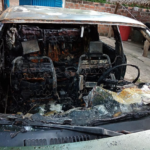 Líder social en Río Seco sufrió  atentado, le quemaron su vehículo