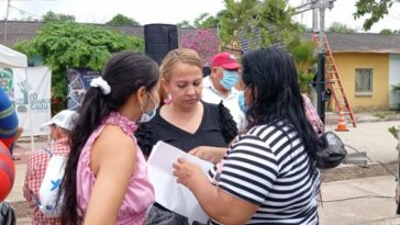 Presidenta de Asamblea intercederá para que den personería jurídica a Junta de Villa Luz