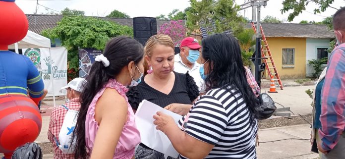 Presidenta de Asamblea intercederá para que den personería jurídica a Junta de Villa Luz