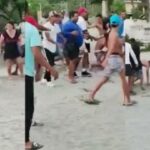 Violenta pelea entre turistas y lancheros por altos costos en El Rodadero