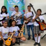 ‘Mambrú’ llegó a Porfía con instrumentos para niños y jóvenes