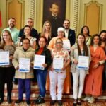 15 mujeres víctimas del conflicto armado en Caldas se graduaron en corte y confección