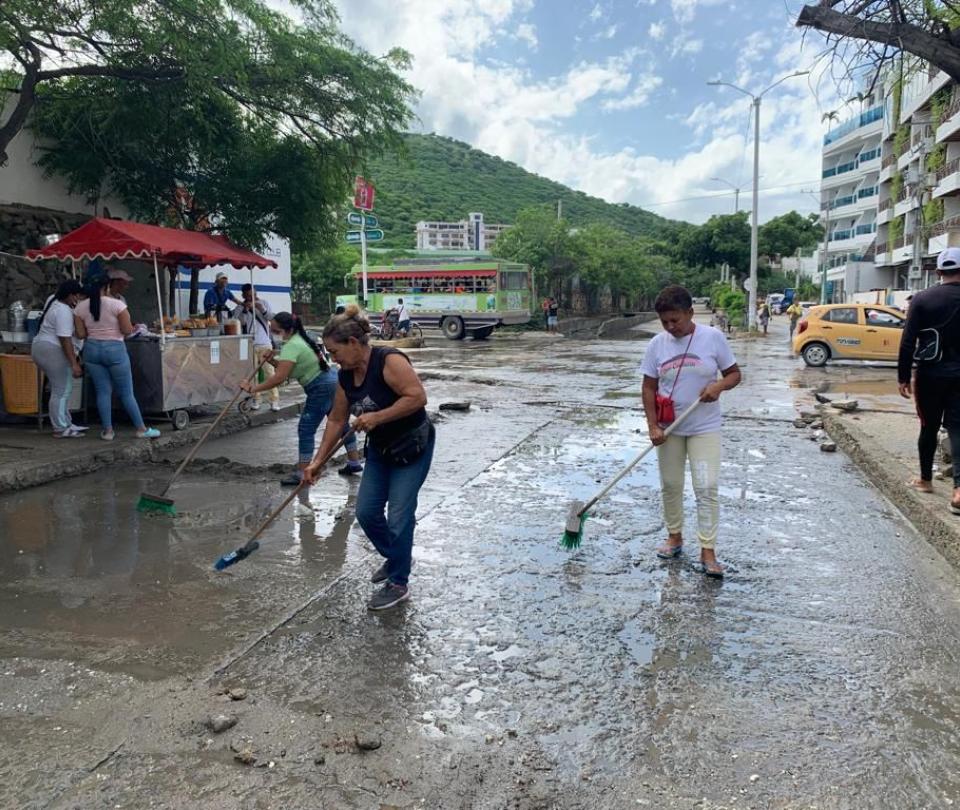 Alerta en el país por onda tropical