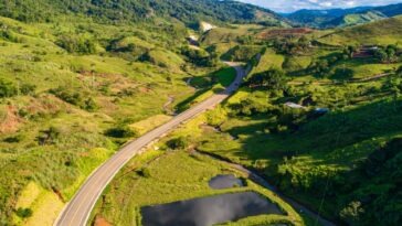 Antioquia inaugura una nueva vía 4G y se acerca a la Costa Atlántica