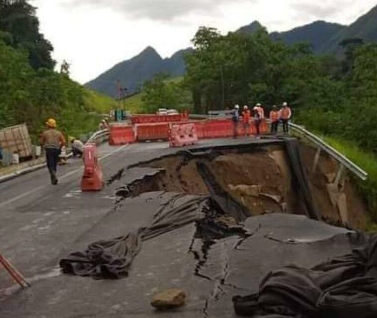 Colapsó tramo de vía Bucaramanga-Barrancabermeja tras 10 días de inaugurada