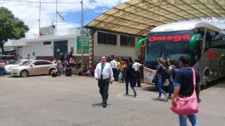 Comerciantes piden levantar restricciones en la terminal de transporte