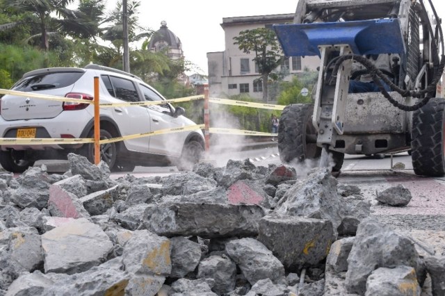 «Con más de 40 frentes de obra, avanza el mantenimiento de la malla vial en Manizales» Alcaldía