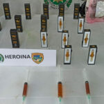 Descubren carga de heroína líquida en un microbús que cubría la ruta Medellín-Montería