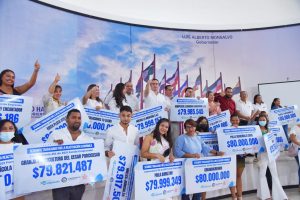 Gobierno del Cesar, entregó apoyo económico con el Fondo Emprender a 25 microempresarios
