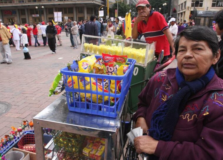 Informalidad laboral se redujo 3.6 puntos porcentuales en Colombia