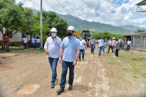 Iniciaron las obras de pavimentación en cinco barrios de Manaure, Cesar