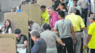 Llegó la hora definitiva: los colombianos definen hoy en las urnas el tipo de país que quieren