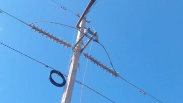 Continúan los hechos vandálicos en la línea eléctrica que lleva la energía a los municipios de Uribia y Manaure.