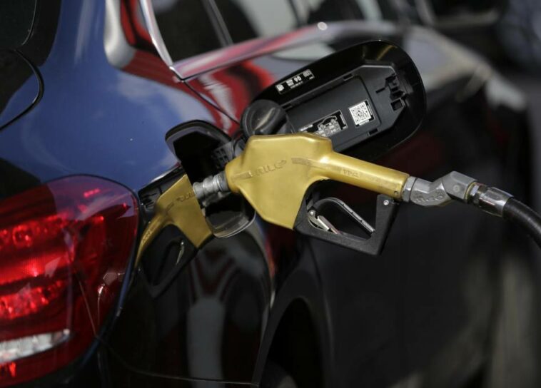 Precio de la gasolina empezará a aumentar mes a mes desde junio, según el Gobierno