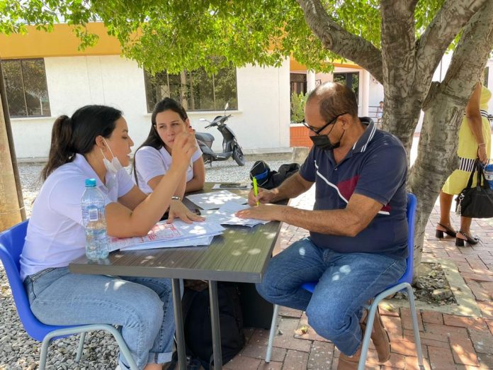 Prestando sus servicios a usuarios del municipio de Barrancas, estuvo la Superintendencia de Servicios Públicos Domiciliarios los días 25 y 26 de mayo, a través de la Personería Municipal, en articulación con la Casa de Justicia.