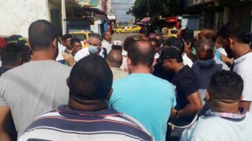 Taxistas de la línea amarilla bloquearon nuevamente el centro de Maicao