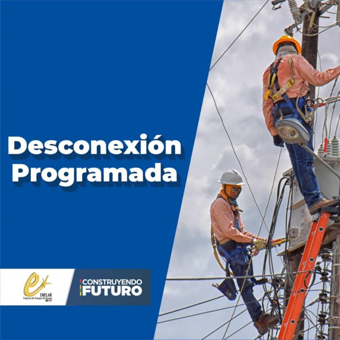 Trabajos de adecuación de redes de media tensión en el sector de Caño Jesús del municipio de Arauca