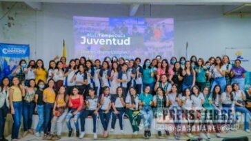 Un centenar de mujeres jóvenes fortalecen su liderazgo político en Casanare
