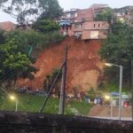 VIDEO: 15 viviendas han sido evacuadas por derrumbe en Palos Verdes