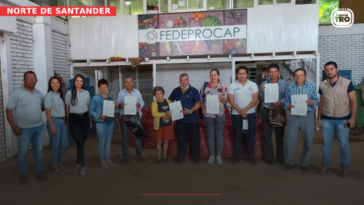 12 familias víctimas de desplazamiento por la violencia y que fueron restituidas firmaron un acuerdo con Fedeprocap.
