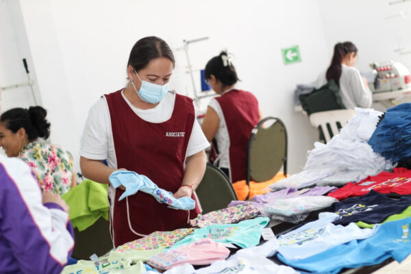 ‘Desarrollo con Sentimiento de Mujer’ cambió la vida de 120 mujeres en Risaralda