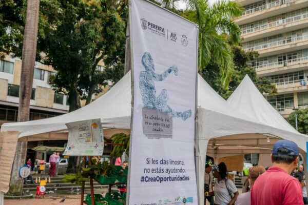 Alcaldía y Habitantes de La Granja promueven campaña contra la limosna