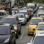 Autoridades piden uso racional de carros por contaminación ambiental