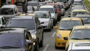 Autoridades piden uso racional de carros por contaminación ambiental