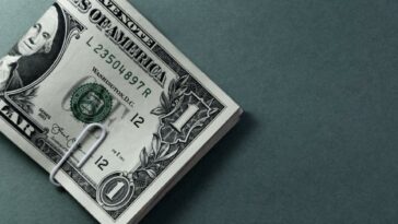 Cinco respuestas para entender por qué el dólar está más caro que nunca