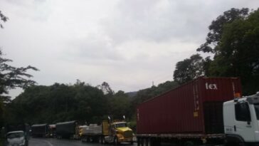 Comerciantes de Cajamarca afectados por cierres de la vía a la Línea