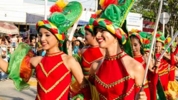 Comparsas locales y nacionales se alistan para participar en el desfile de la Fiesta del Mar 2022