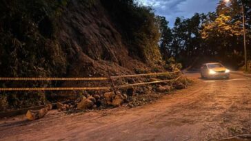 Derrumbe en la antigua vía Liborio – Villapilar deja dos personas lesionadas que se movilizaban en un vehículo