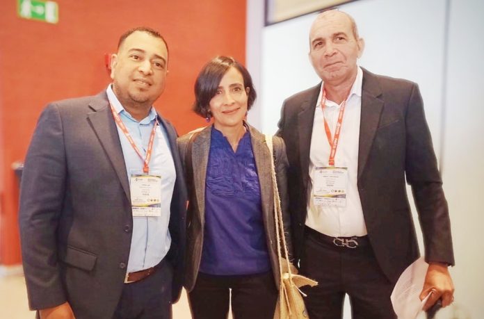 La ministra de Ambiente, Susana Muhamad, en compañía de los directores de CorpoGuajira y CorpoCesar, Samuel Lanao Robles y Jorge Fernández Ospino, respectivamente.