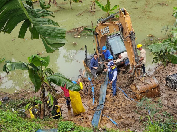 Dosquebradas pierde excavadora que trabajaba en la quebrada La Soledad