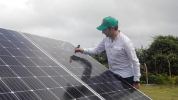 El gobierno le cumple a las regiones: Ecopetrol inició la construcción de la primera granja solar en Providencia