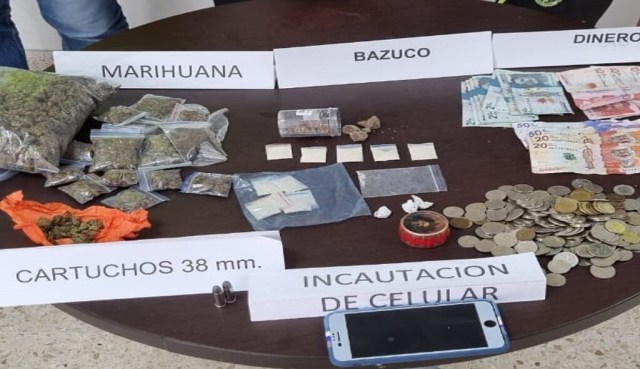 Erradicaron dos expendios de droga en Manzanares