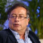 Gustavo Petro les recomienda a los colombianos no comprar dólares