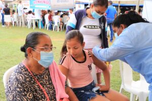 Habitantes de Loma Grande recibieron jornada de salud