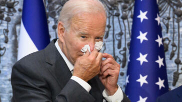 Joe Biden dio positivo para COVID