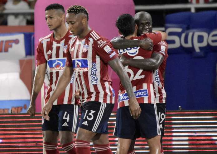 Junior ganó y gozó ante Santa Fe en el regreso de Carlos Bacca