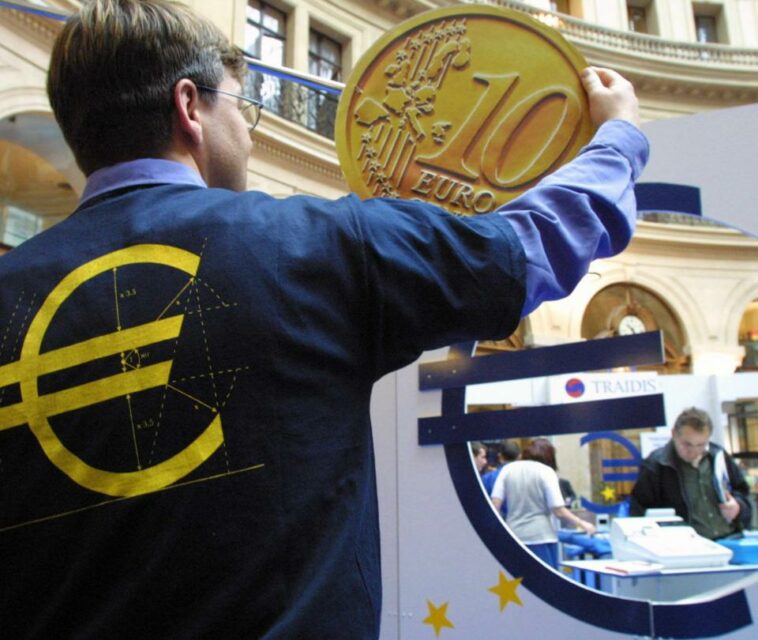 Los efectos que tendría la paridad de precios entre el dólar y el euro
