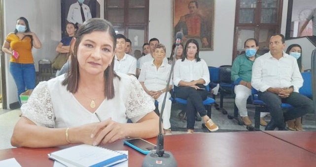 María Isabel Gelves asumió curul como diputada por Fortul